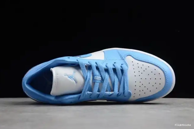 AO9944-441 Jordan (W) Air UNC Low 1 0615